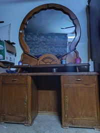 للبيع • غرفه اخشاب