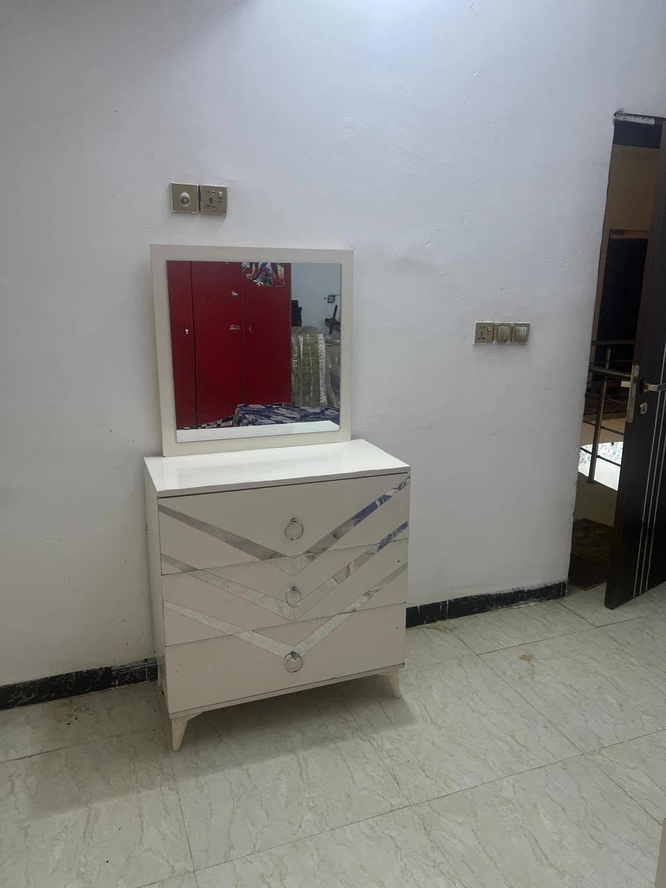 غرفه • نظيفه • خمس قطع