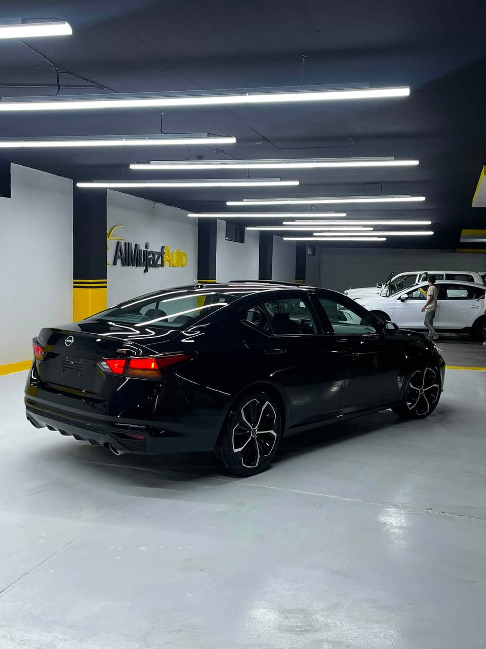 سلام علیکم
نیسان التیما altima srplus 2024 
 24 میل رۆشتوە 
بێ بۆیاخ دەعامی بۆ دەعامی بە شەرت 
٢ پەڵە pdr هەیە

ناونیشان کەلار 

رەقم شاسی موجود     1N4BL4CV3RN401451

نیسان التیما  altima srplus 2024
٢٤ میل ماشیە

بدون صبغ دعامیات مابیە صبغ
مکانین pdr
 
مکان سیارە ب کلار   

 ***********
