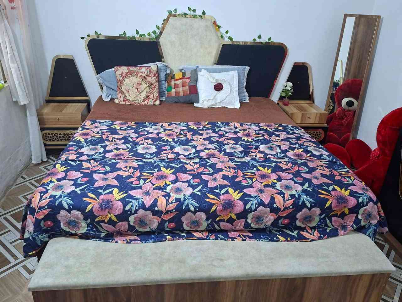 غرفه نوم حديثه اخت الجديده موقعه الف دار كربلاء للتواصل واتساب +964 776 765 5886
