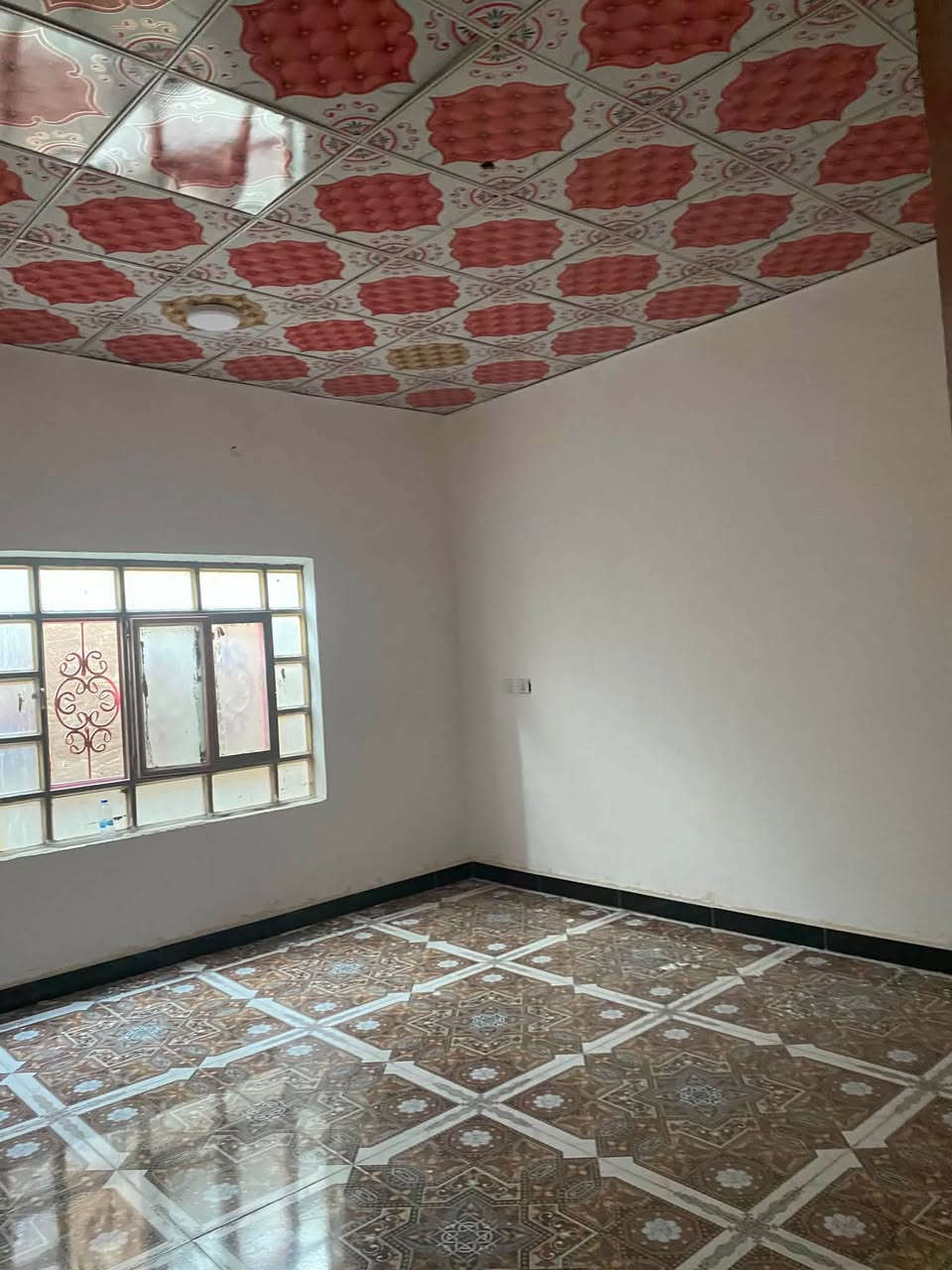 يتوفر دار سكن مساحه 210 متر طابو ملك صرف زراعي الموقع ابو الخصيب العوجه. يبعد ع سايدين العوجه 400 متر متوفر كافة الخدمات السعر 72 وقابل للتفاوض ***********

