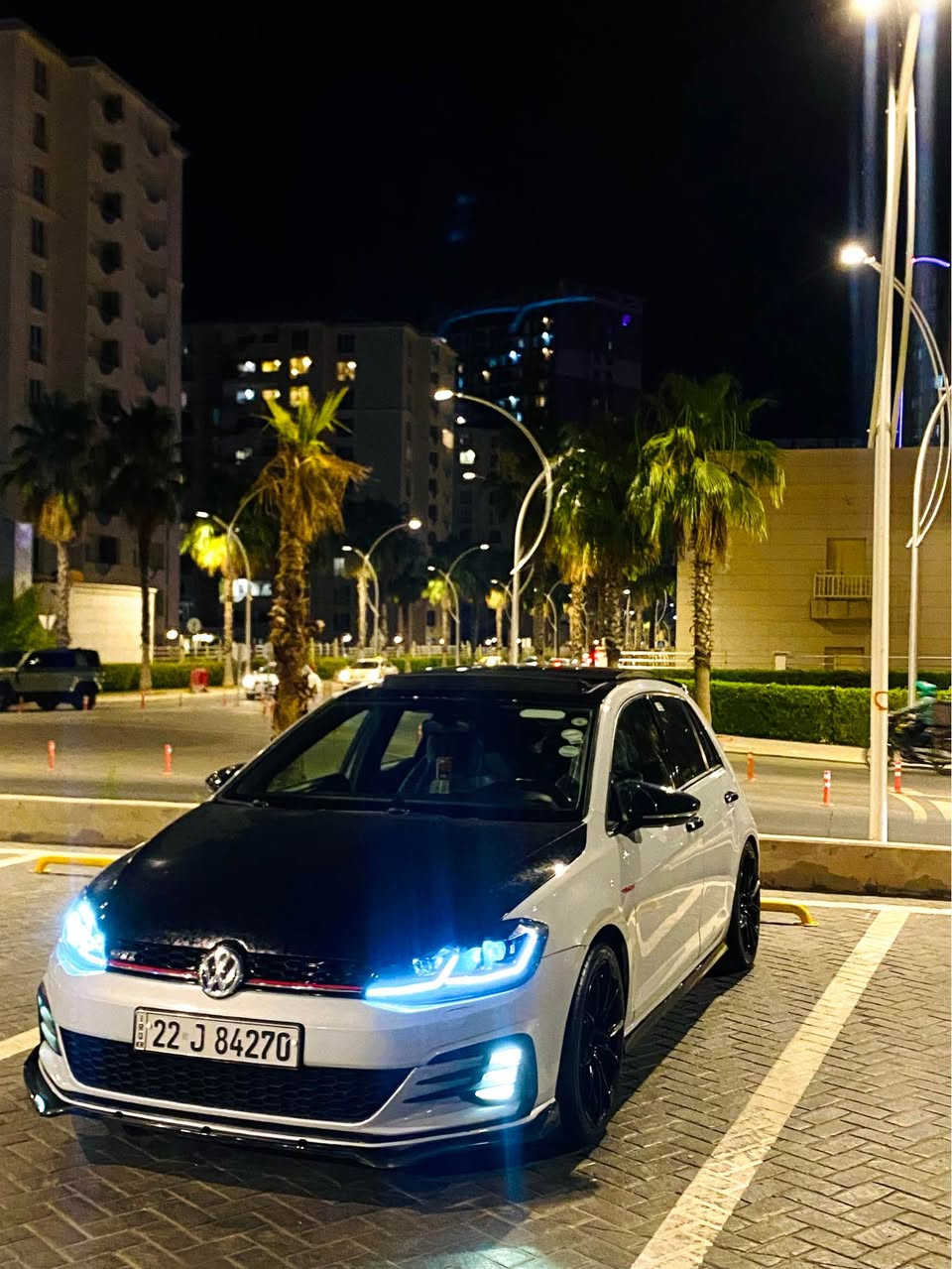 Golf2021 tsi
Pesh u psht kaps
Full mwasafat
Makina 1.4 torbo 
Rangi smnti 
Panorama . Basma radar pesh u psht xati jada kushen jld hitar karabic  de deeed
Pesh u psht krayta gti
1 parchaw rub3aki boyaxa 2 parchash klera
Ger makina u karabi taqa u raqa hamui ba shart eak dinar masrafi teda nia 
Banaw krdn u xrama bashart 
Sa3ri 128$ kamak majal 
*********** أربيل, العراق
