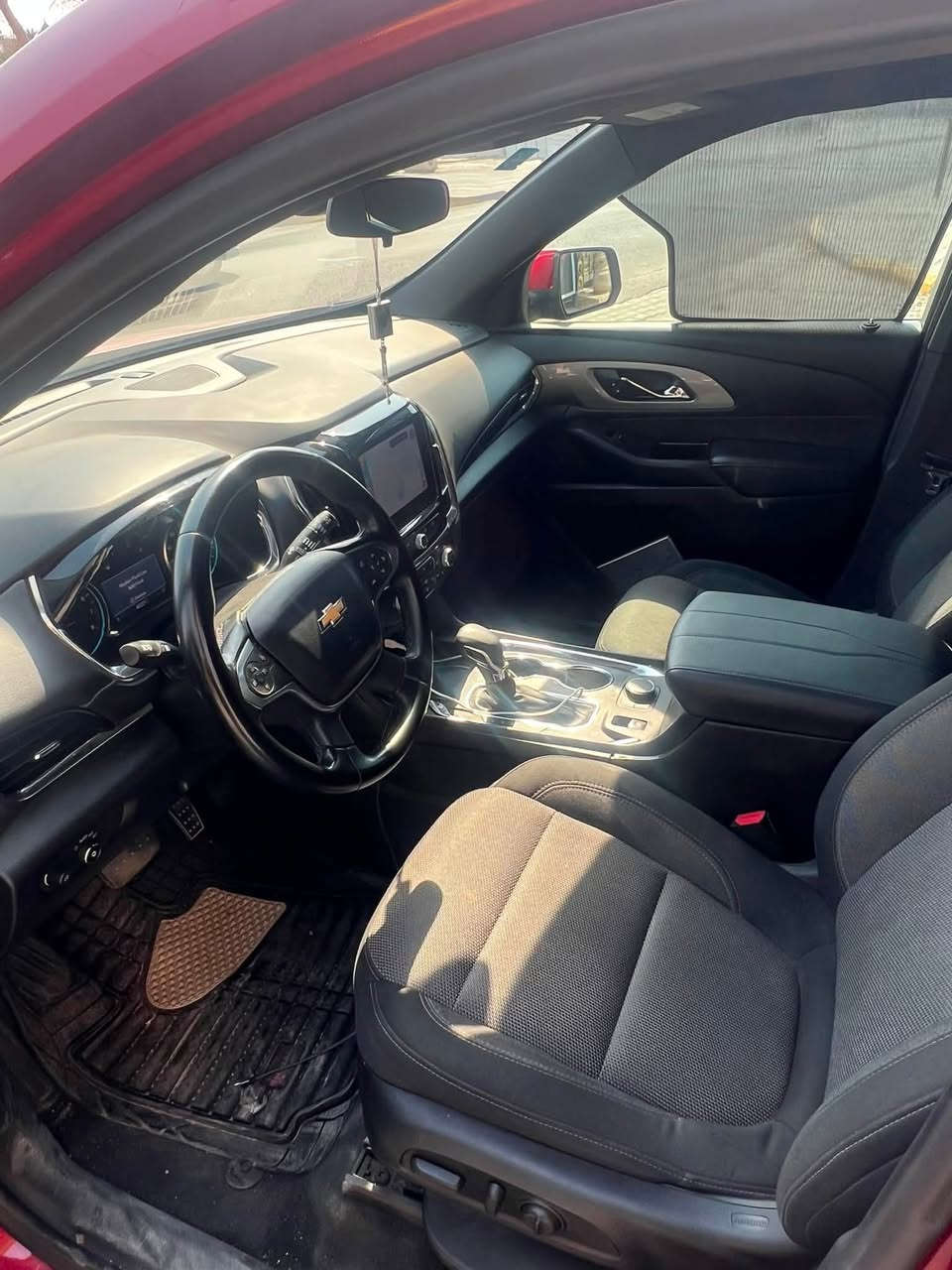 🚗 شفروليه ترافيرس LT 3.6 موديل 2023
سيارة عائلية مريحة ونظيفة، استخدام شخصي 👌

✨ المواصفات:

* محرك 3.6 قوي وعملي
* 7 ركاب (3 صفوف)
* شاشة + كاميرا
* تحكم دركسون
* تبريد ممتاز ❄️
* قير أوتوماتيك
* داخلية نظيفة جداً

📌 الحالة
تفاصيل خاص 
الرقم***********
