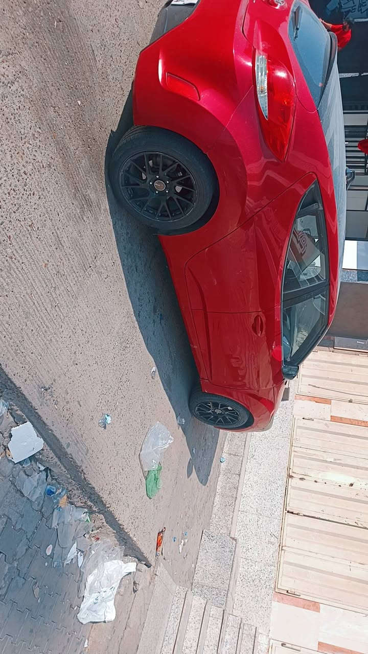 فولستر موديل 2014 رقم بابل مشروع وطني بسمي هزه جديده فول مواصفات عدا البصمه محرك 1600 وارد امريكي بيها قطعتين صبغ جاملغ او باب او اماكن بسيطه صبغ ابيع حزام بدون لغود او شواصي كير dct .... ويل رياضي تبريد ثلج.... مابيها نقص السياره مسويلها ادامه... فقط يرادلها تبديل كلج مال كير السياره تنميراتها فول مابيها اي شي بس هيه مستحقه تبديل كلج ... مكان السياره بغداد الحارثيه/ السعر 68/ ***********

