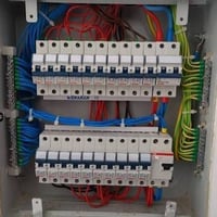 اخوان مهندس تأسيس الكهرباء حسب طلب شغل لتريده مع كادر كامل اي استفسار ...