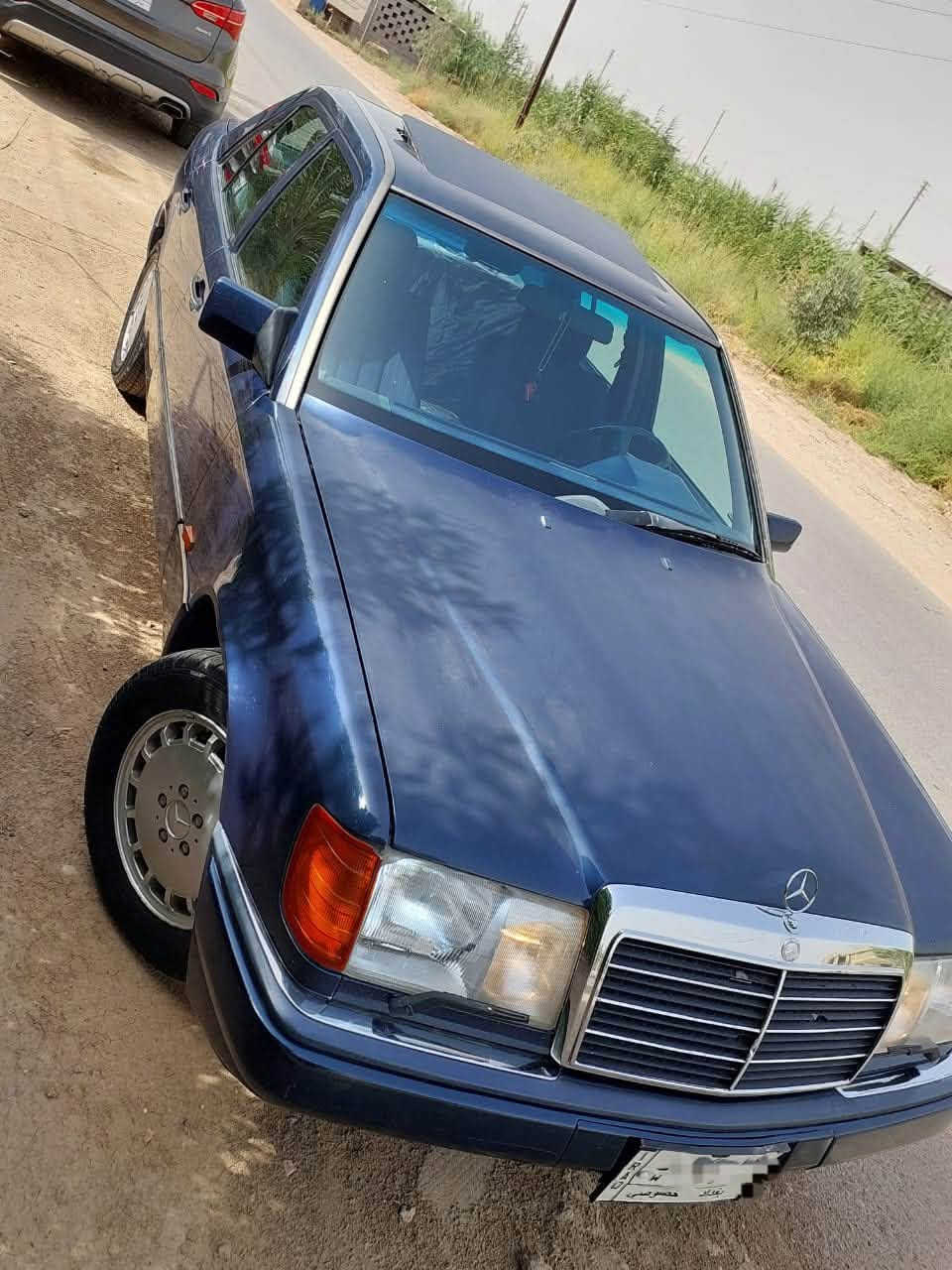 للبيع ..
رقم بغداد
وارد ياباني
موديل 92
فول مواصفات
بلاديه عنكبوت 
للتواصل على الرقم ***********
