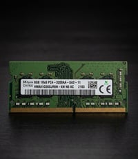 رام لابتوب • ٨ جيجا DDR4 • ٣٢٠٠MHz قابل كسر