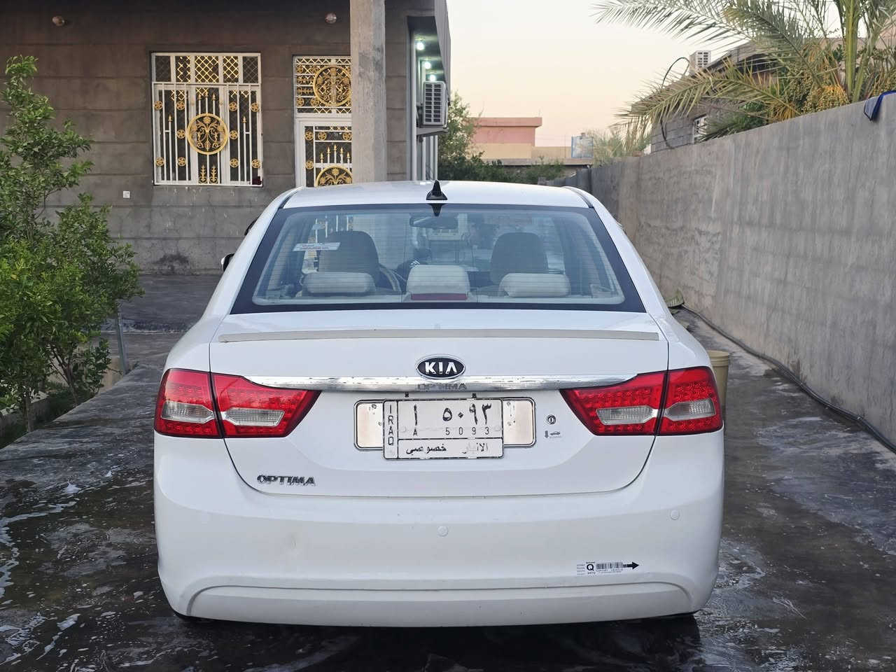 سلام عليكم سياره ابتما للبيع موديل 2010 وارد امريكي محرك 2400دوش صبغ 3قطع بدون دواخل تبريد كهربائيات كلها شغاله رقم انبار شرط التحويل  السعر 100بيه مجال شي قليل *********** عنوان فلوجه او كرمه الشهابي
