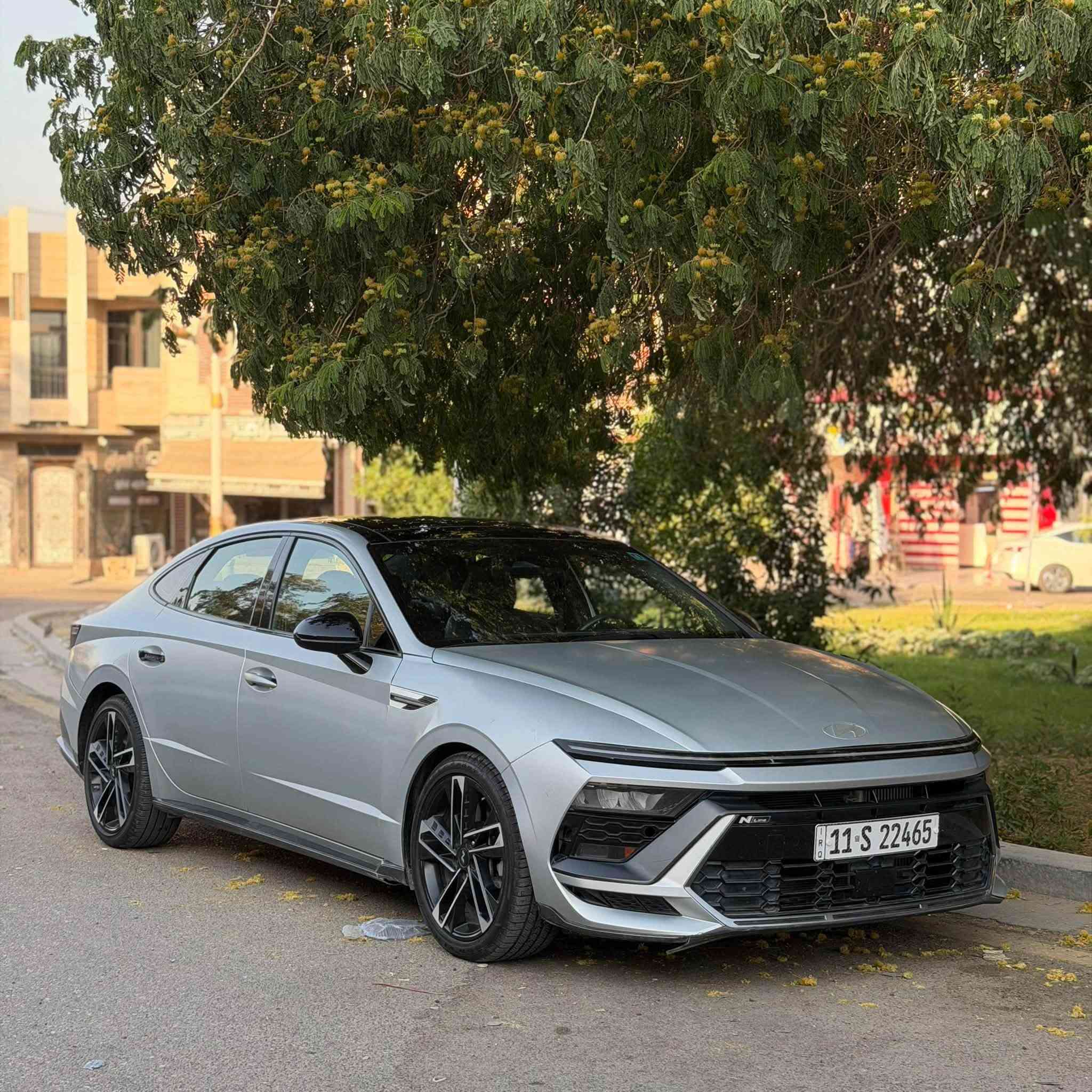 هيونداي سوناتا N 2024 
لون المات اصلي من الشركة لون مميز
173 ورقة وماكو هيج سعر بهيج موديل 

بحر المواصفات فول فول :
بصمة ( ابواب + صندوق ) 
تشغيل عن بعد 
شاشة جبيرة ( كار بلي + اندرويد )
واير ليس شحن 
مثبت سرعة 
قيادة ذاتية 
تحديد مسار 
رادار امامي 
رادار جانبي 
حساسات خلفي 
كامرا دوارة ١٨٠
مثبت ستيرن 
سايد بريك بصمة 
مودات قيادة ( نورمال - سبورت - سبورت بلاص - كوستم)
كشنات تدفئة 
بانوراما 
تبريد بيانو 
تبريد قطعتين 
لدات بلادية بالدشبول متغير الوان تتحكم بيهه بالشاشة
كيجات بالعداد تظهرلك قراءة (حماوة الدهن - التيربو - العزم)
كيجات دجتال تتغير ويا كل مود 
كير ٨ سرعات + شفتات ستيرن 
نظام سماعات BOSE اقوى انظمة سماعات
جامات اوتو
اوتو هولد
كشنات كنتارا حضن N
محرك 2500 تيربو 
‏ 300 HP يعني طيارة انسى شي اسمة جارجر
لدات امامي و خلفي 
وبعد هواي مواصفات بيهه

ماشية 24 ميل

ضرر سيارة 3 قطع  بدون دواخل
السعر 173
سيارة رقم بغداد تحويل ثاني
مكاني بغداد 
***********
