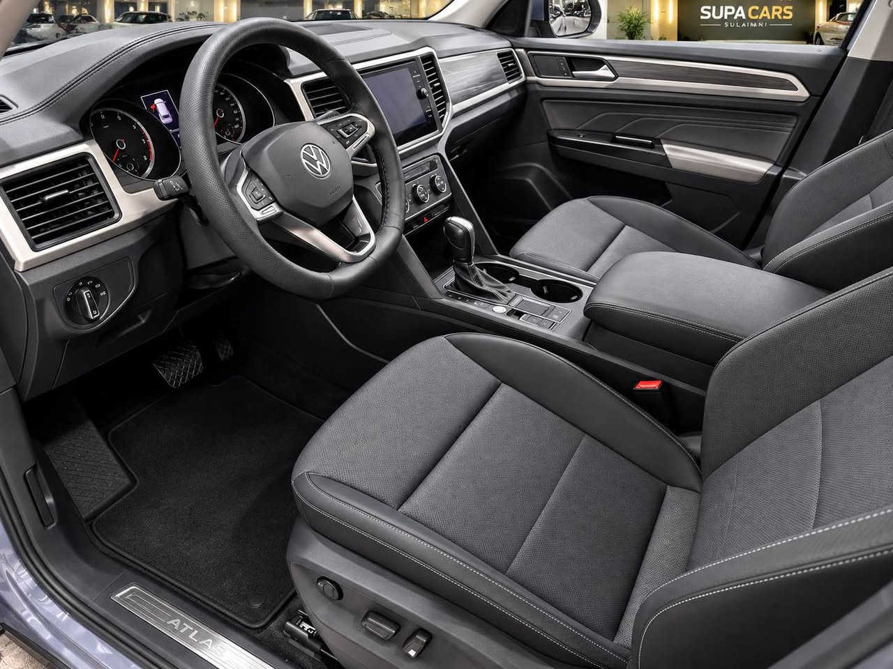 🚙 Volkswagen Atlas Cross Sport 2021 🇩🇪

🎨 ڕەنگ: چیمەنتۆی (سمنتی)
⚙️ مەکینە: ٤ پستۆن تۆربۆ
👥 ٥ نەفەری
                                                                                
✅ دۆخی ئۆتۆمبێل:
• تەنها ١ پارچە بۆیاخ، بێ ناوگرتن
• هەزە و بەرادی تازەیە
• سەنەوی بە ناوی خۆمەوەیە

⭐️ مواسەفات:
• ڕاداری ٣٦٠°
وایەر لێس چارگەر
• کامێرا
• کوشن کارەبا
• کوشن هیتەر 🔥
• کوشن جلد
• سوکان هیتەر 🔥
• شاشەی گەورە
• شەغال بە کۆنتڕۆڵ
• لایتی LED و زینۆن 💡
• سیستەمی خەتی جادە
• برێکی بەسمە
• Auto Hold
• حاسەی دەعامی

💵 نرخ: ١٨٣وەرەقە — کەمێک مەجال هەیە

📍 شوێن: سلێمانی

📞 بۆ زانیاری زیاتر و بینینی ئۆتۆمبێل پەیوەندی بکەن:
☎️ ***********
☎️ ***********

«»«»«»«»«»«»«»«»«»«»«»«»«»«»«»«»«»«

🚙 فولكس فاجن أطلس كروس سبورت 2021 🇩🇪

🎨 اللون: سمنتي (Cement)
⚙️ المحرك: 4 سلندر تيربو
👥 5 ركاب

✅ حالة السيارة:
• صبغ قطعة واحدة فقط، بدون ضرر داخلي
• الهزه  والبراد جديد
• السنوية باسمي

⭐️ المواصفات:
• رادار 360°
وايرليس جارجر 
• كاميرا خلفية 📷
• مقاعد كهربائية
• تدفئة المقاعد 🔥
• مقاعد جلد
• تدفئة الستيرن 🔥
• شاشة كبيرة
• تشغيل عن بُعد بالريموت
• إضاءة LED و Xenon 💡
• نظام المحافظة على المسار
• بريك بصمة
• Auto Hold
• حساسات الصدام

💵 السعر: 183ورقة — مجال بسيط

📍 الموقع: السليمانية

📞 للاستفسار ومزيد من المعلومات:
☎️ ***********
☎️ *********** السليمانية, العراق
