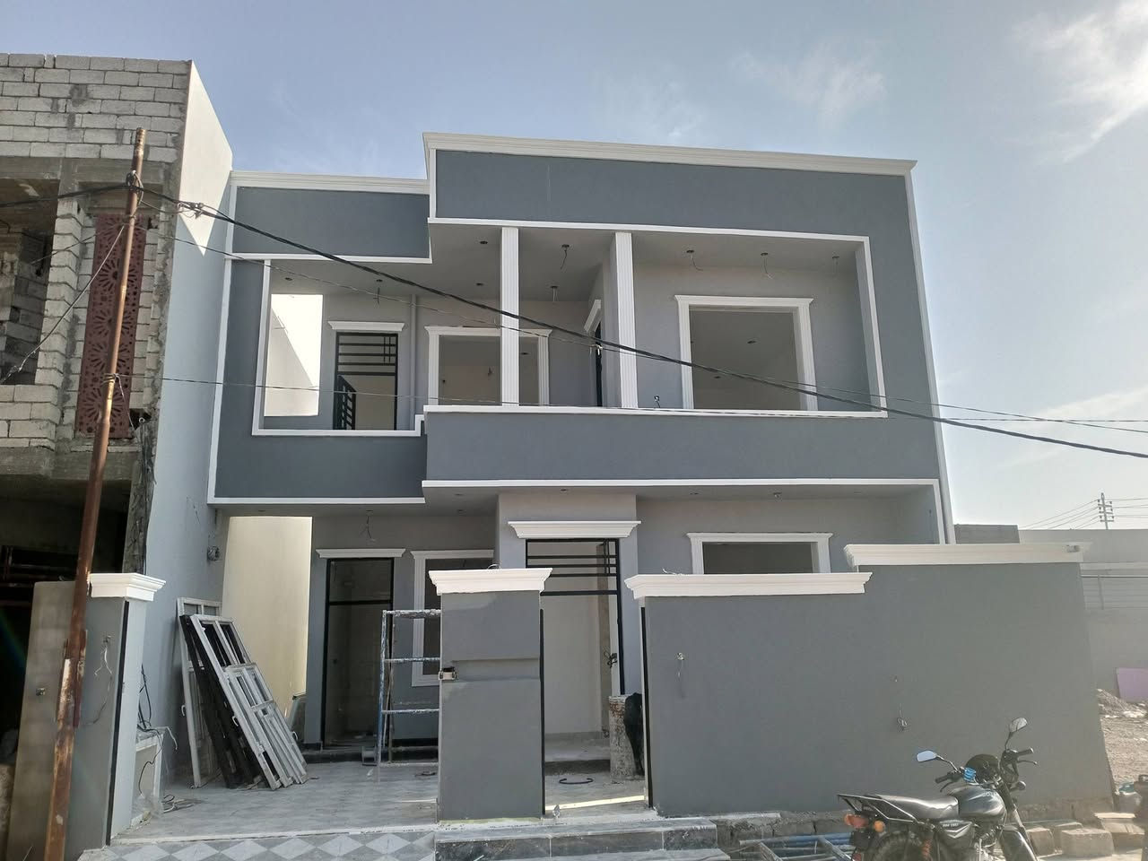 صباغ متفرغ ديالى  بعقوبه داخلي  وواجهات فوم ***********
