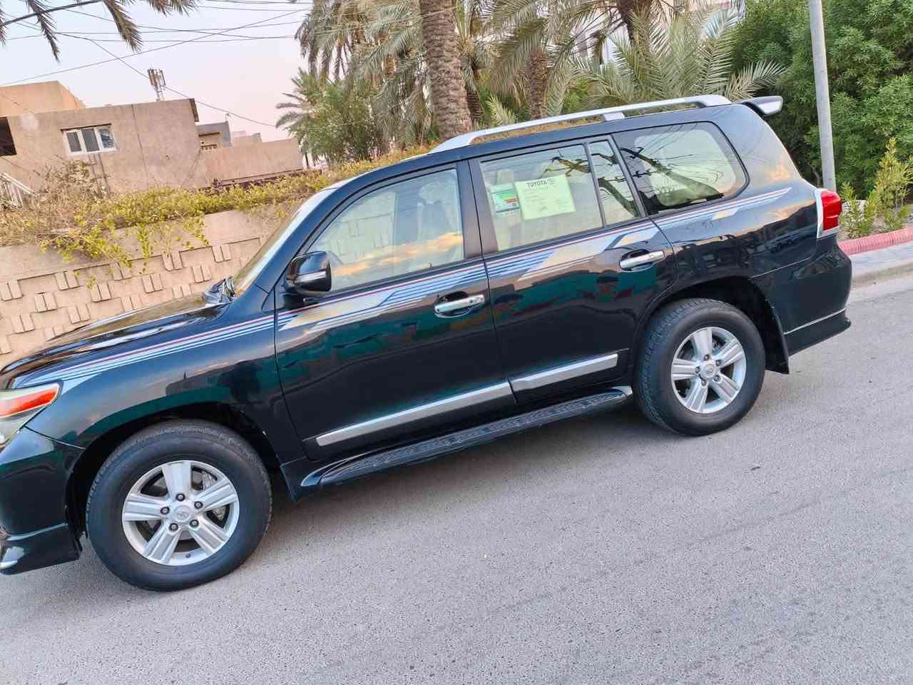 سلام عليكم لاندكروز بريم موديل 12 مكفوله من الصبغ التبديل كير محرك مكفولات موصفات لبريم معروفه رقم وهزه وسنويه جدد بسمي تحويل ثاني يوم مكان السياره بعداد حي الخضراء الرقم *********** السعر 310
