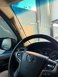 لاندكروز VXR ٢٠١٦ مواصفات خليجي  ماشيه ١٣٠ الف  رقم هاتف07728031958