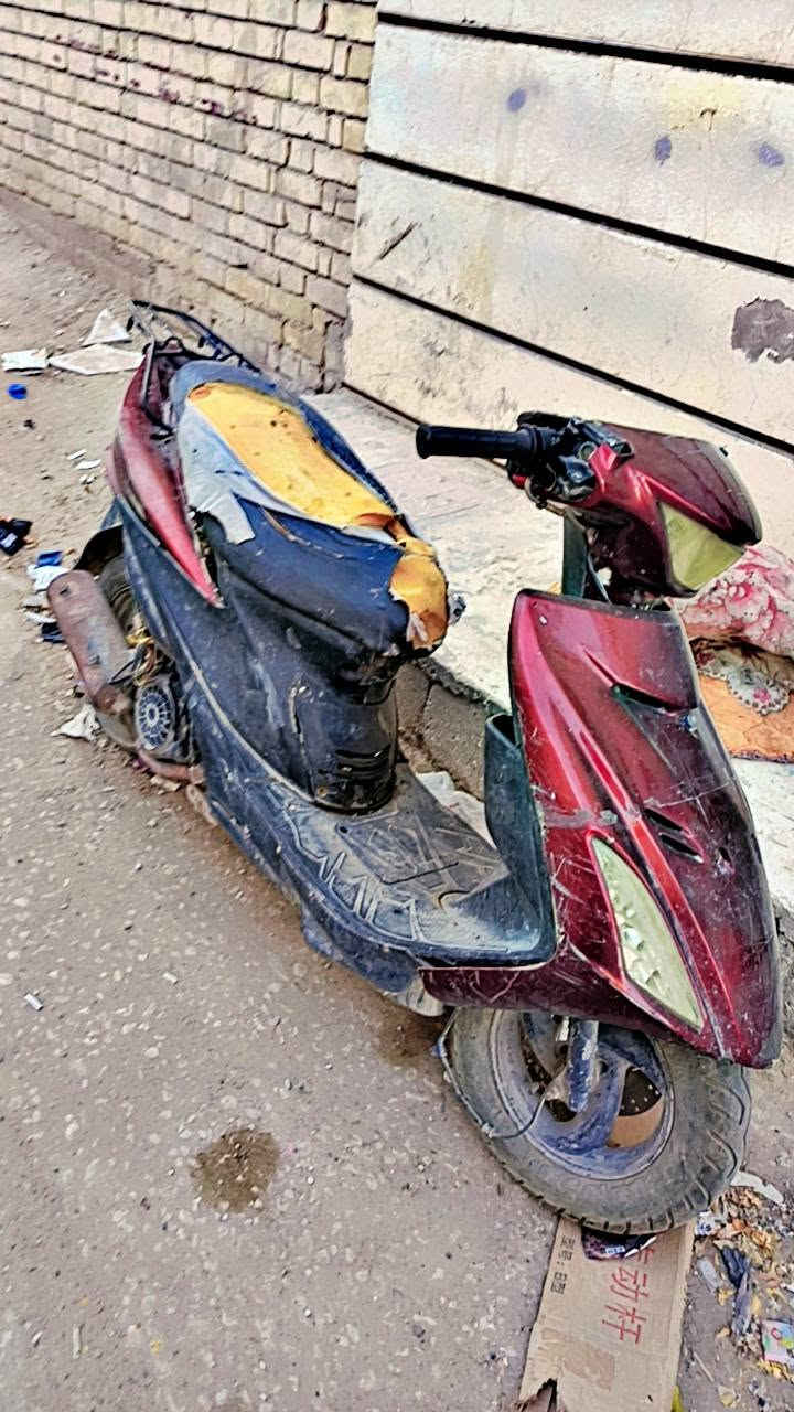 ادرس للبيع كوم حديد طافية دير سلف ومتشتغل ماكنيت وكلجات كلة جديد سعر 100 قفل بدون عملة مكاني كربلاء الجاير شراي يدلل ***********

