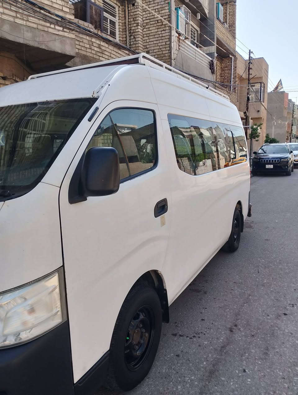 السلام عليكم الربيع نيسان اورفان موديل 2016 بسمي تحويل ثاني يوم بيها طخه بالبجم بسيطة وصبغ البجم والباقي مكفولة كير ومحرك واكسن مكفولة 
للتواصل :***********
