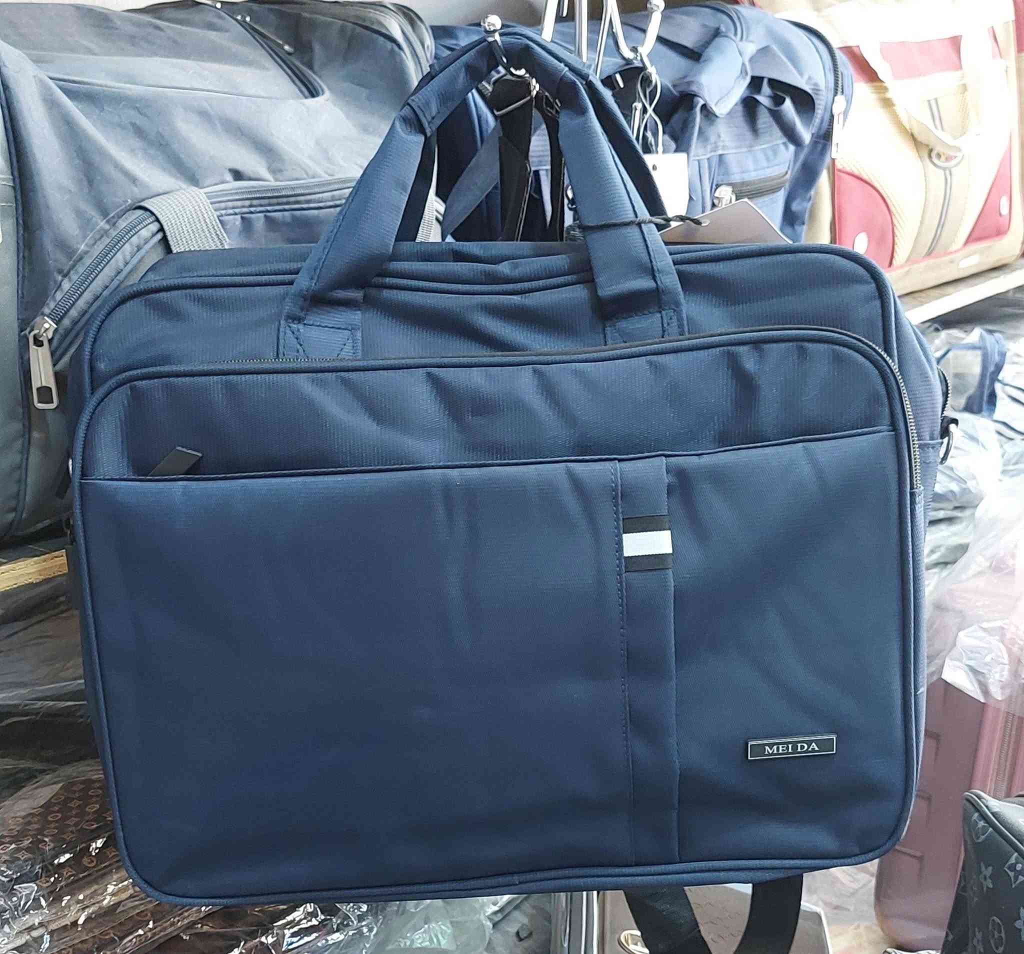 🎒✨ أناقة عملية… تناسب كل يومك ✨🎒

وصلت تشكيلتنا المميزة من الحقائب اليدوية للابتوب والجامعات والمدارس 💼🎓📚

✔️ تصاميم عصرية وأنيقة
✔️ خامات مميزة وجودة عالية
✔️ مناسبة للابتوب والكتب والمستلزمات
✔️ خيارات رائعة للطلاب والموظفين والمعلمين
✔️ مظهر أنيق يجمع بين العملية والفخامة ✨

📍 معرض عالم الحقائب
واسط – قضاء الحي – شارع القرطاسية – مجاور نجم عبد زغير

📞 للطلب والاستفسار: ***********
📲 أو مراسلتنا عبر الدايركت والواتساب

🚚 متوفر توصيل لجميع المحافظات
