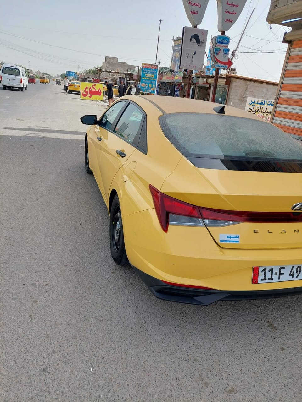 السلام عليكم النترا موديل 2023 أمريكي اليبل واحد بدون تبديل وبدون يرباك صور الحادث موفقه بل منشور موصفات فول ماعده الفتحه رادار جانبي ومامي وخلفي كشنات تدفىه داخل رصاصي شاشه متصله بصمه أبواب بصمه وجنطه بصمه وترحيب عند القتراب مكان بغداد الرشاد رقم ***********
