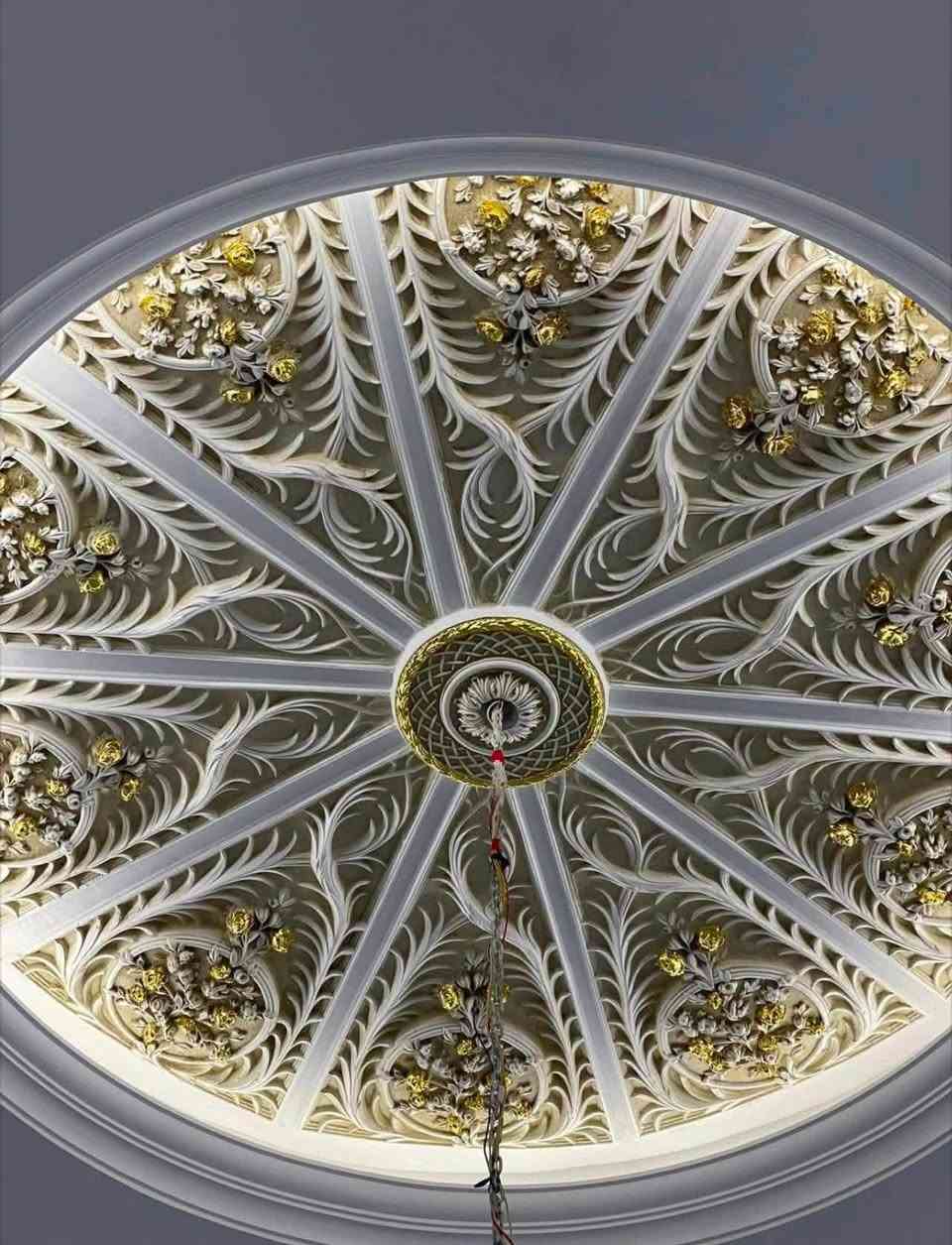 🏡✨ حوّل منزلك إلى تحفة فنية مع أحدث الديكورات المنزلية وأجود أنواع الأصباغ الداخلية والخارجية.

نقدم لكم جودة عالية، ألوان عصرية، وتنفيذ بإتقان يضمن لكم لمسة من الأناقة والفخامة في كل زاوية.

📞 تواصلوا معنا الآن، ودعوا خبرتنا تضيف الجمال إلى منزلكم. ***********
