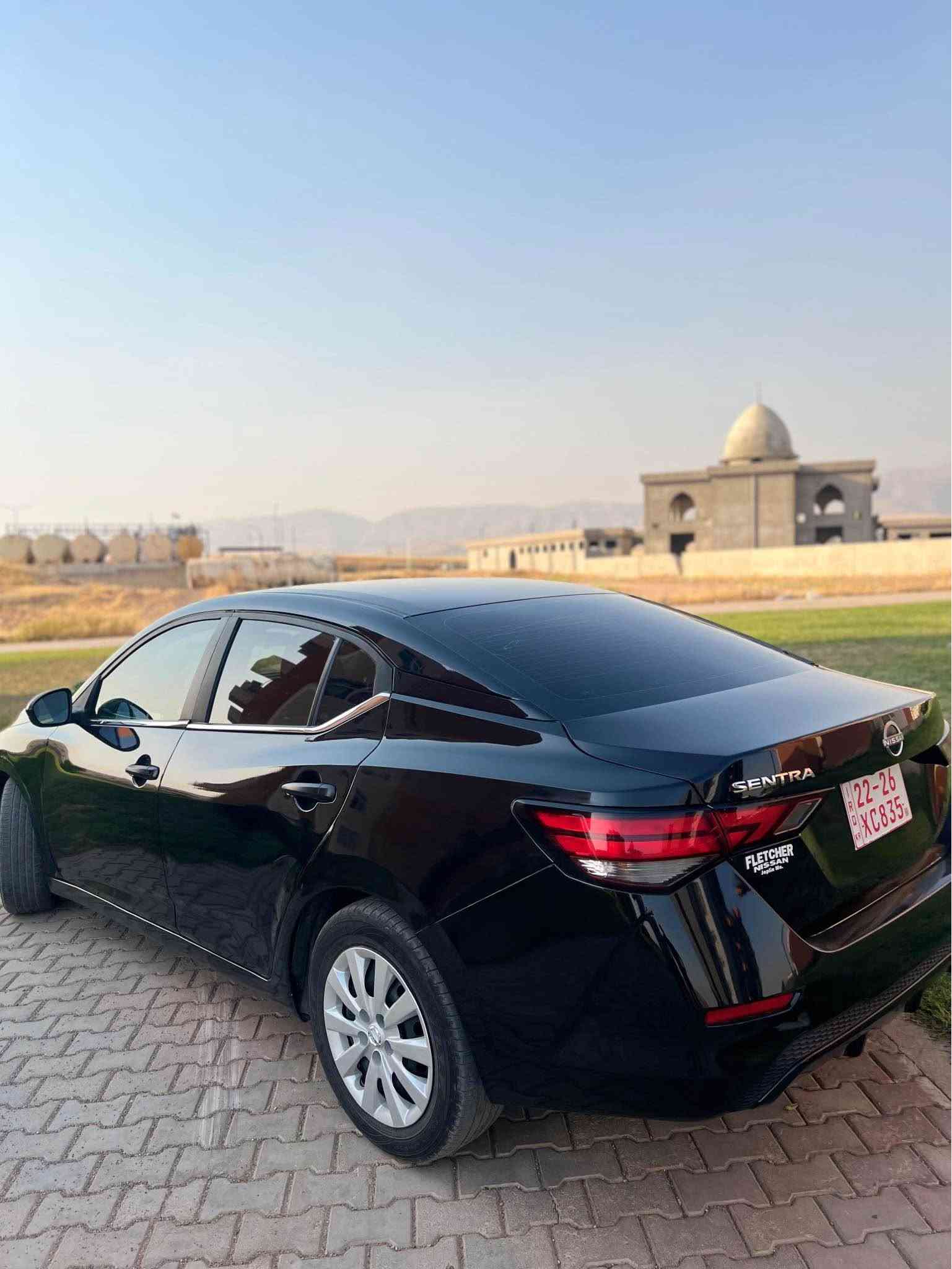 ***********
Nissan sentra 2024 
 سي بارجه سبوخ بي داخلي 
گئر مكينه فحم رادار شرط 
جارر تا جديد  
يك  دينار مصرف تيدا نيه
شه رتي ره قه مه  سياره
سعر فول فول مناسب
*********** اكر, نينوى

نص مكتوب في الصور:
- 3N1AB8BV6RY222831