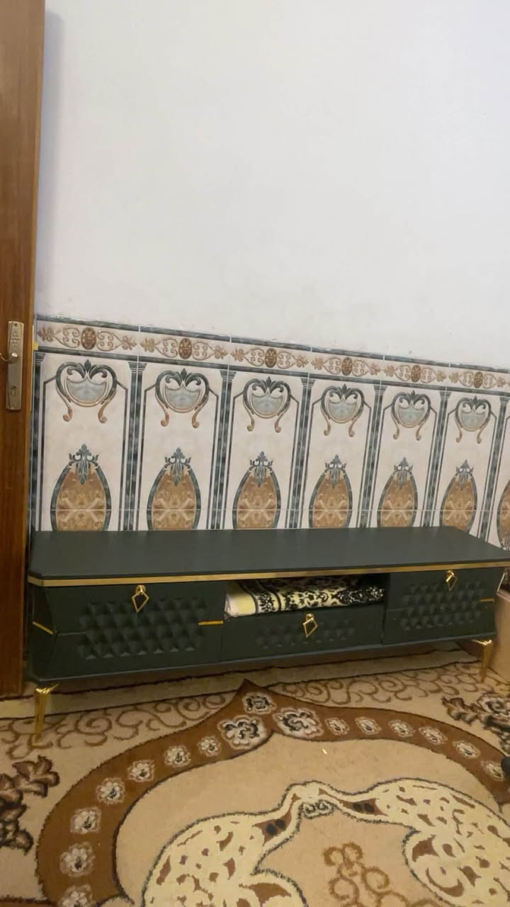 ميز شاشة • نضيف • الحريه بغداد