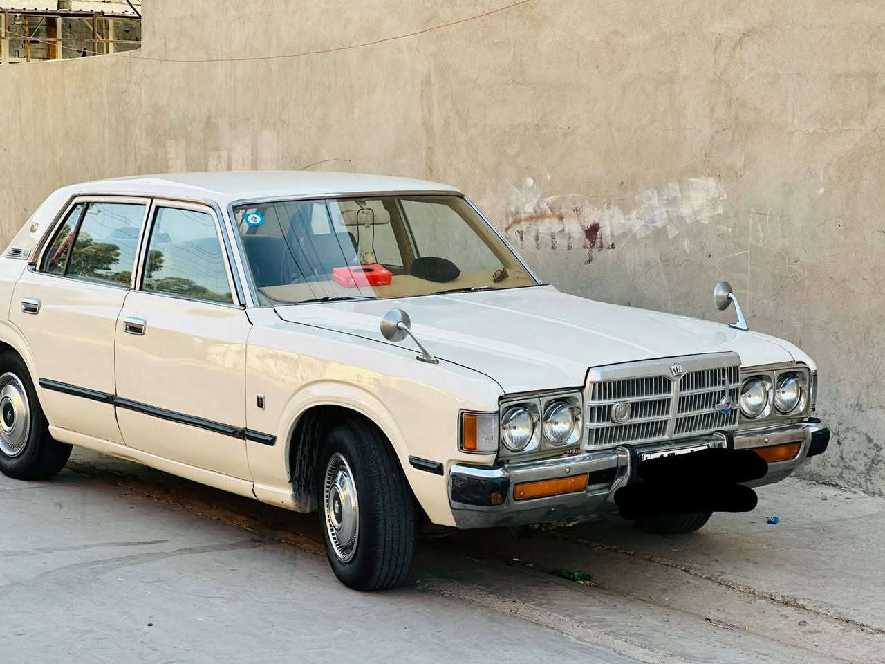 للبیع کراون مودیل 1979 تبرید ثلج رقم انبار مشروع وطني شرت تحویل  ***********
