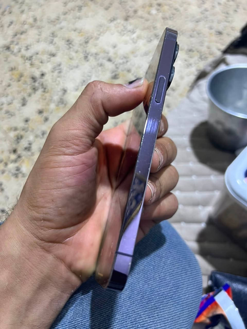 ايفون 14 برو ماكس شرق اوسط 
وياه كارتون مطابق  

ماداخل تصليح كله ابلاد
بطارية83 
فيس ايدي شغال 
بي كلاسة  
وظهر فقط   

عارضي 700 وبي مجال 
مكان بغداد جديدة 
اتصال فقط مامتواجد عالفيس 
***********
