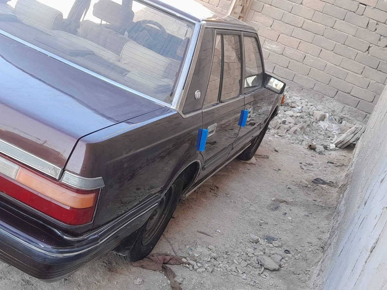 سلام عليكم سوبر موديل 84سياره بلاديه جاهزه من كلشي..مكينه وكير بلاديات وجدد لون كرزي رقم انكليزي الجديد..تخم تاير جديد السياره جاهزه تبريد ها شغال  مكانها ناصريه واني مكلف بلنشر اتصل على صاحبها وبيك خير وتدلل *********** السعر 42وبيها مجال
