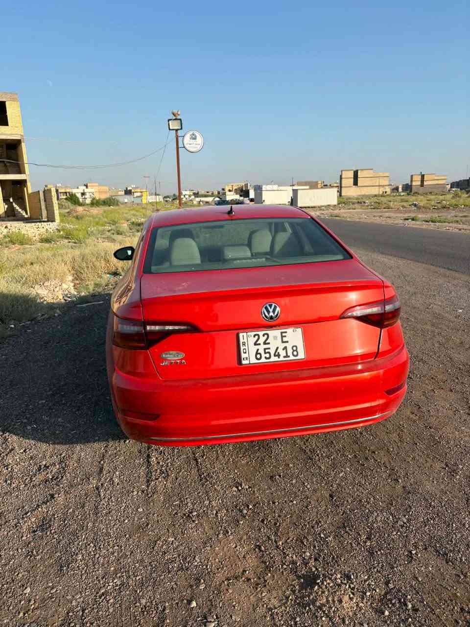 فولكس واكن جيتا للبيع 

* موديل 2019 فئة S لون برتقالي
* رقم سيارة اربيل وارد امريكي
* المحرك: 1.4 l تيربو المرغوب 
* ناقل الحركة:  أوتوماتيك 8 سرعات 
* شاشة اعطال
* كاميرا خلفية
* شاشة لمس 6.5 إنج كبيرة
* Apple CarPlay و Android Auto
* نظام اوتو سبورت (إطفاء ذاتي)
*بيها 3 انظمه قياده ايكو وعادي وسبورت
* مثبت سرعة
* مصابيح LED أمامية وخلفية
* نظام الثبات الإلكتروني esp والايكو 
* رادار امامي وجانبي وخلفي 
* مرايا كهربائية مدفأة 
* السيارة جديدة بما معنى الكلمة كير ومحرك جديد وبرغي ممفتوح مع تخم تاير جديد مسويله ادامه كامله للسياره 

ماشيه 73الف ميل

حادث السيارة موجود بل الصور  
البجم كبس
موجوده صور السونار
السعر 118 ورقه 
العنوان بغداد الكاظميه 
التواصل على الرقم 
***********

نص مكتوب في الصور:
- BidCars