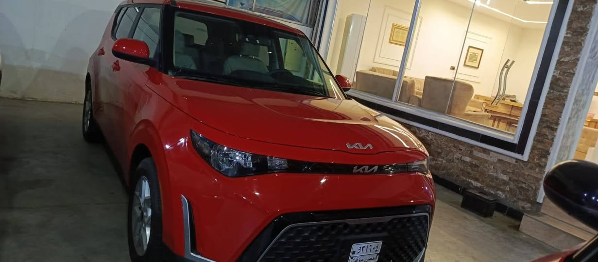 كيا صول 25 ماشيه 1400 فقط بدون ارباك بدون شاصي على غاز الشركة بيهه تبديل فقط سياره جديدة حلة شركة الرنا ***********
