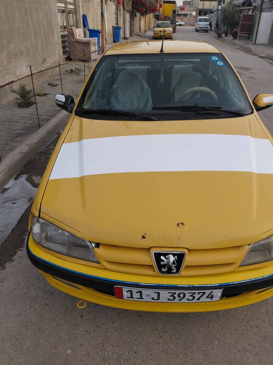 السلام عليكم بيجو بارص 2015 بيه جاملغ امامي ال ايسر امبدل لا الغود ولا شواصي لا ابراكيتات كلهن مكفولات كير مكينه شواصي مكفول كهربائيات كلهه شغاله مابيهه نقص صدر مبدله جديد  السياره مابيهه اي نقص مكاني الحسينية الخدمات *********** السعر 42 وبيهه مجال
