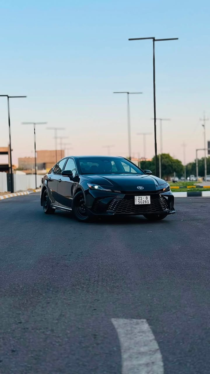 سعر مکتوب 🔥👌
.
Toyota Camry - 2025 
.
مواصفات SE .
.
سيارة ماشية ١٣ الف ميل 
.
مكينة ٤ سلندر و هايبرد ( طيارة 🔥)
.
کت سبورت ( غیر ویل موجود اذا تحب تغیرە) 
.
بصمە 
شغال 
رادار امامي و جانبي و خلفي 
کامرە 
شفتات گیر بالسکان 
مودات قیادە 
ئوتو هولد 
کشنات جلد کهرباء هيتر 
وايرليس جارج 

حادث: من امريكا بسبنيد صبغ و طلع صندوق و جاملغ كلير بدون حادث ،رقم الشاصي ؛
4T1DAACK2SU040718
.
سيارة گير و محرك و كهربائية بشرط و مرقمة و جاهز تحويل ثاني يوم .
.
مكان السيارة كلار
.
سعر- 205 ورقە 
.
 - ***********
