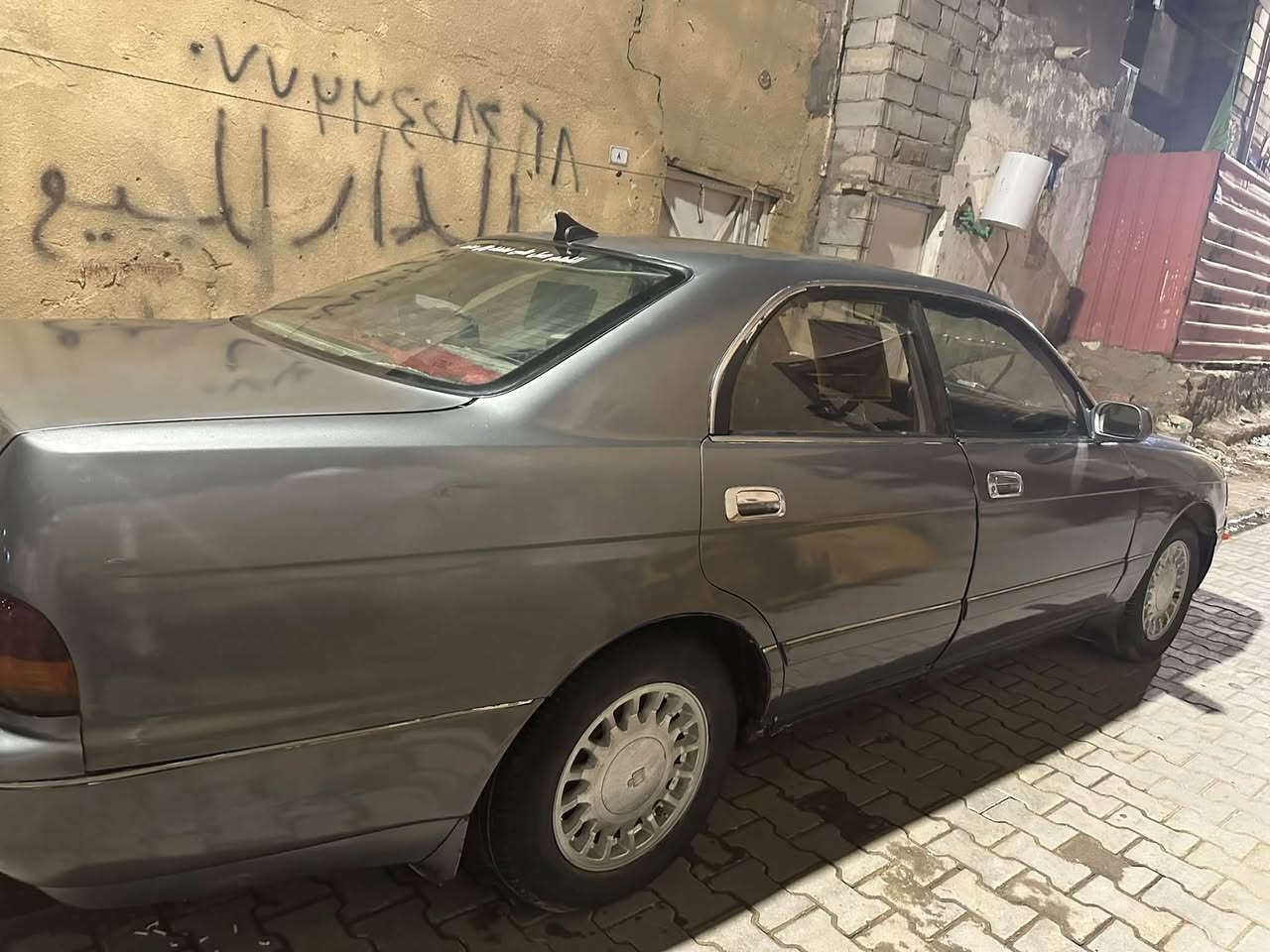 سلام عليكم سياره بطه مصبوقه عام الفينيه مكفوله من كص من نقل جفه سياره نضيفه بيه تبريد سعره ٤٧بيه مجال مكانه البصره القديمة رقم تلفون***********

نص مكتوب في الصور:
- 32668