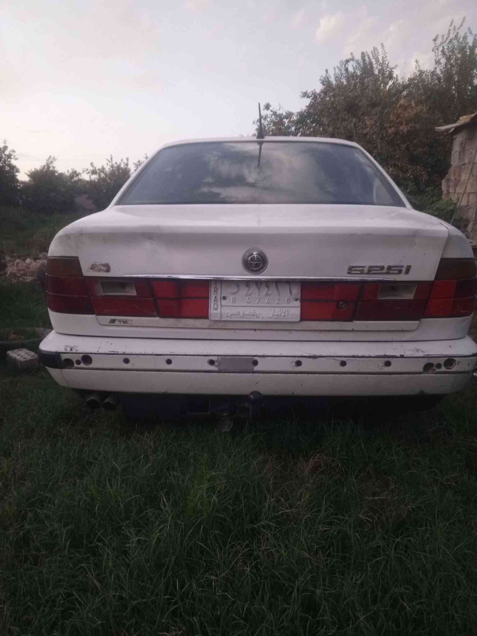 سلام عليكم 
بي ام دبليو 
موديل 91
كير عادي جديد 
محرك مسكر جديد 
سياره بلاديه بدون صبق
رقم أنبار ألماني 
تحويل ثاني يوم 
ومكاني صلاح الدين 
والسعر 28وبيه مجال قليل 
وهاذا رقمي للتواصل 
***********
