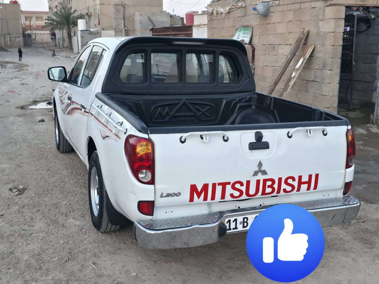 السلام عليكم
بيك اب ميتسوبيشي L200 موديل ٢٠١١رقم بغداد الماني..
السيارة بااسمي 
تخم تاير كير مكينة حدادية تبريد بيها سونار 
سعر 85 ورقة بيها مجال  إذا مو شراي، لا تتصل
مكاني العمارة / ***********
