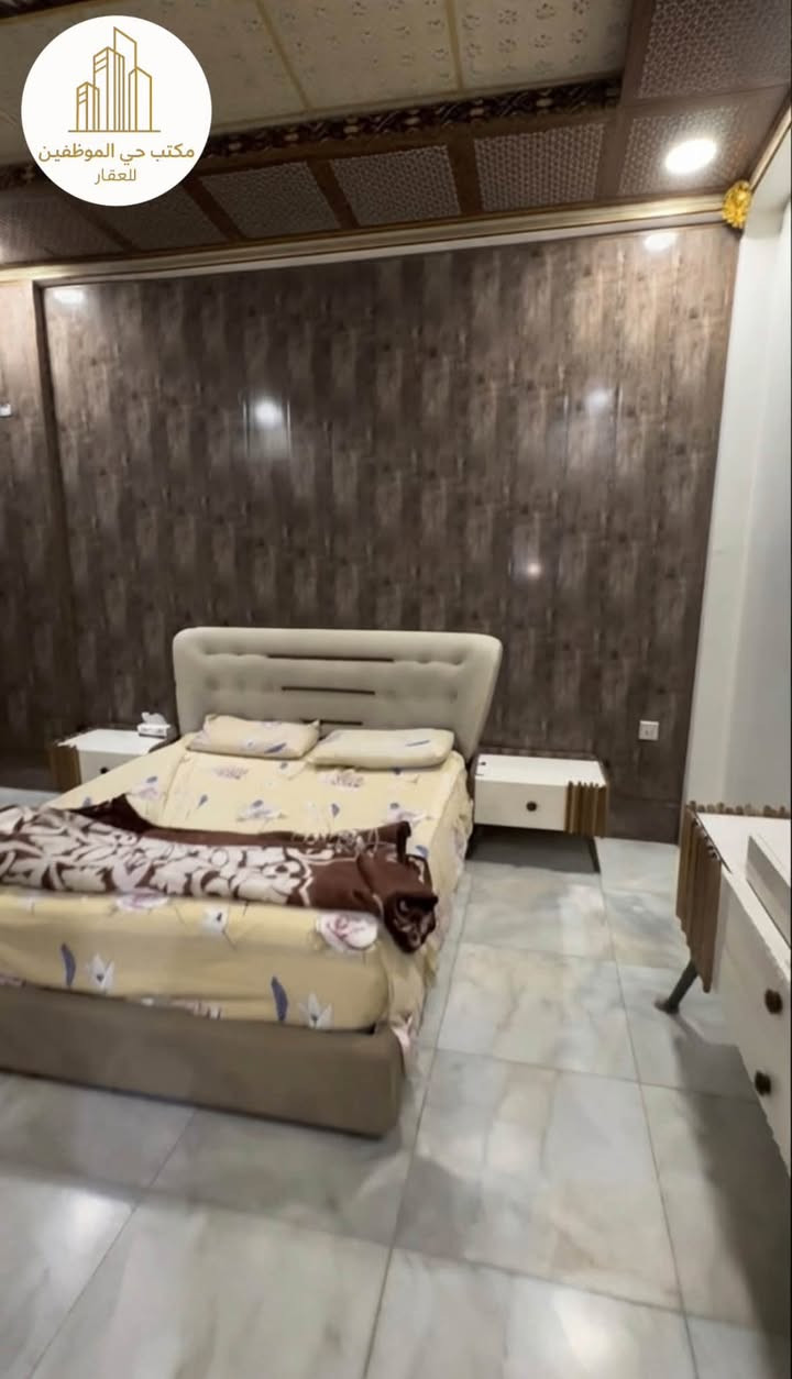 مشتمل ارضي مؤثث للإيجار في كربلاء حي الموظفين
طارمة ، صالة ، مطبخ ، غرفتين نوم و صحيات

الايجار ٨٥٠ الف

***********

***********

نص مكتوب في الصور:
- مكتب حي الموظفين للعقار