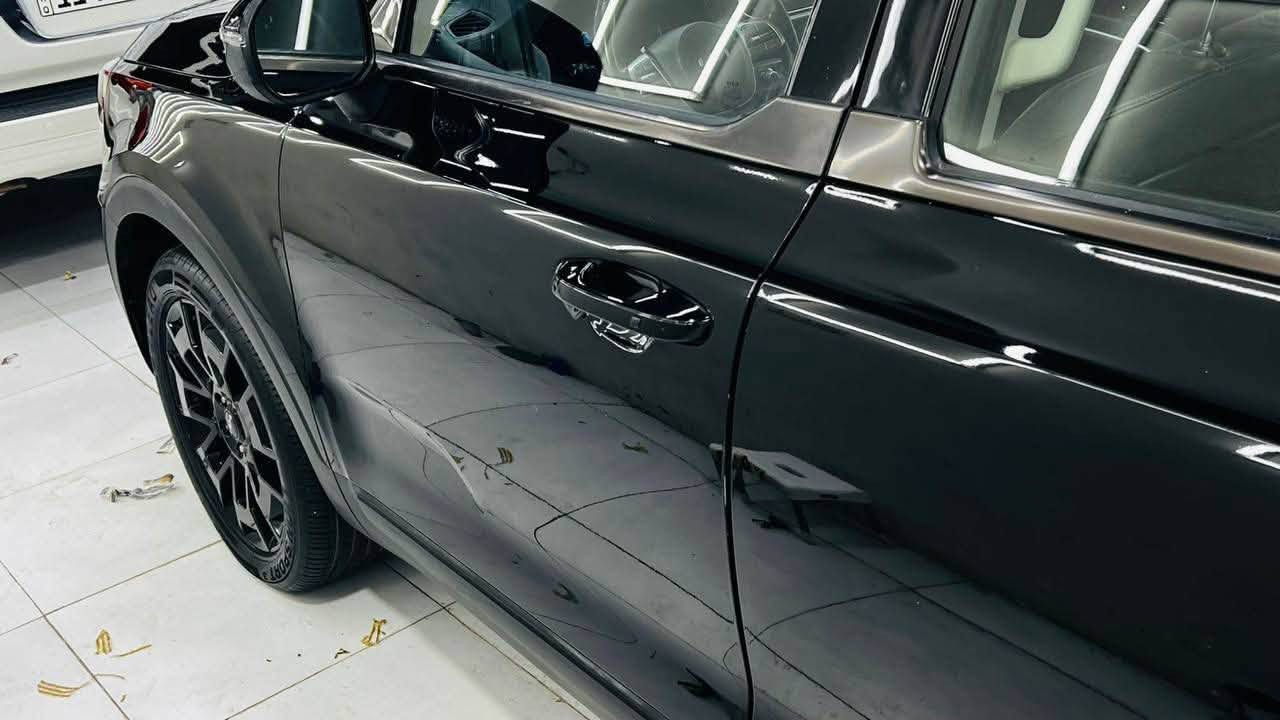للبيع كيا تيلورايد Kia Telluride 2022 🚘
الفئة: EX فول مواصفات - وارد امريكي  
السعر: 245  
المكان: - الديوانية
 رقم أربيل باسمي وتحويل فوري

المواصفات:
 •  المحرك: 6 سلندر
 •  الممشى: 111 الف كم
 •  الداخل: جلد فخم
 •  المقاعد: تدفئة + تبريد
 •  تحكمات كاملة: ستيرن، شاشة، كروز
 •  فتحة سقف
 •  مرايا شفط + شارة بالمراية
 •  بصمة + تشغيل عن بعد + حساسات + كاميرا

الحالة:  
نظيفة جداً - حادثها تبديل بنيد و صبغ جاملغ 

رقم موبايل : ***********
