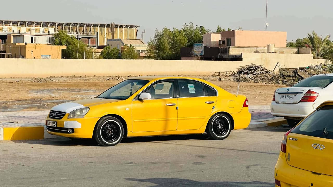 سلام عليكم سياره وبتيمه مديل 2008  بيه بس جاملغ لامامي مبدل وارد خليجي بسمي  مصفره سعر ٩٠ *********** مكان الناصريه مركز
