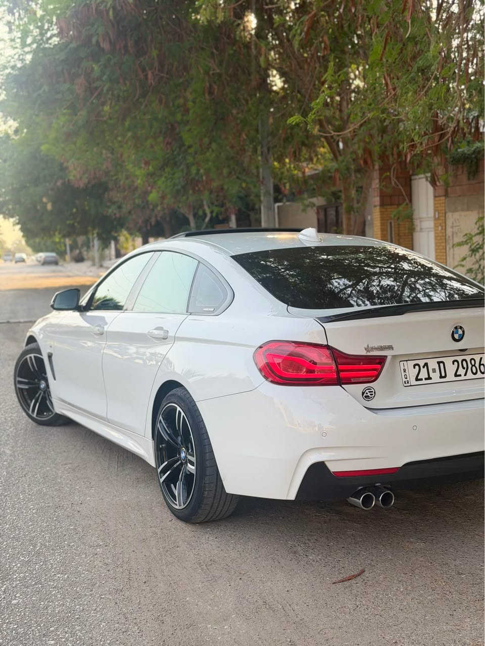 سلام وعليكم 
BMW 430i M 2018 شركة عروش 
كفاله عامه كلين بدون صبغ بدون تبديل حتى دعاميات بشرط فقط رصعه بسيطه سياره بلاد M محرك ٤ سلندر توين باور توربو سياره ماشي ٧٣ الف كيلو متر حقيقي سياره حيل نضيفه مال بيت محرك كير اكسل صدر برغي مامفتوح بيهه انطيهه شرط فحص وسعرهه ٢٢٥ وبيهه مجال للطيبين وخادم اني للتواصل *********** مكان السياره كركوك كركوك, العراق
