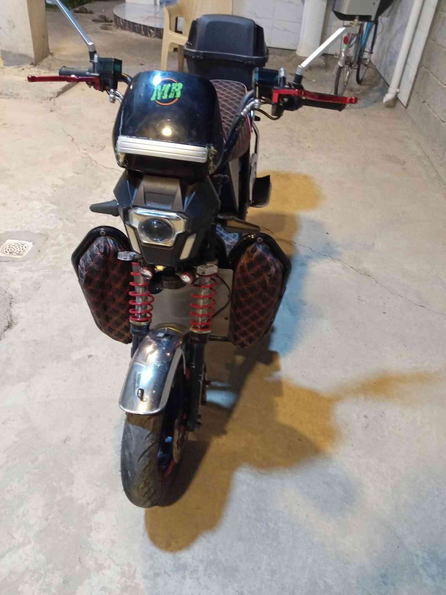 السلام عليكم
للبيع موطور جبلي موديل 2025 فول مواصفات

نضام  R

اربع نمر 4

سرعته 97

كشر فووول

بطاريات فوول

لايت عالي ناصي اشاير فووول

سماعات جدد صوت فوول

شلعته ماشاء الله عليه فوول

لموطور مال جناي اي نقص ما بيه 

المكان الفلوجه النساف

رقم الهاتف *********** بي واتساب
