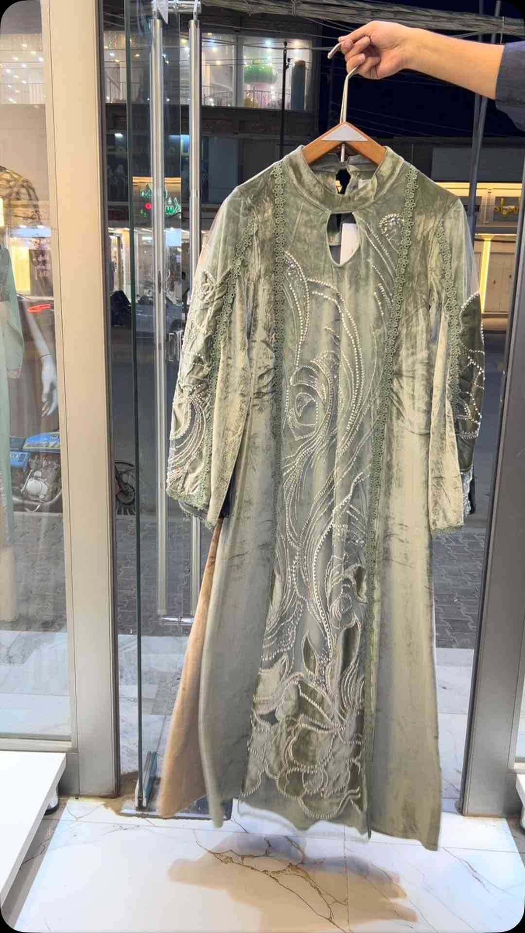 موديل أنيق • ٣ ألوان • مقاسات S-2XL