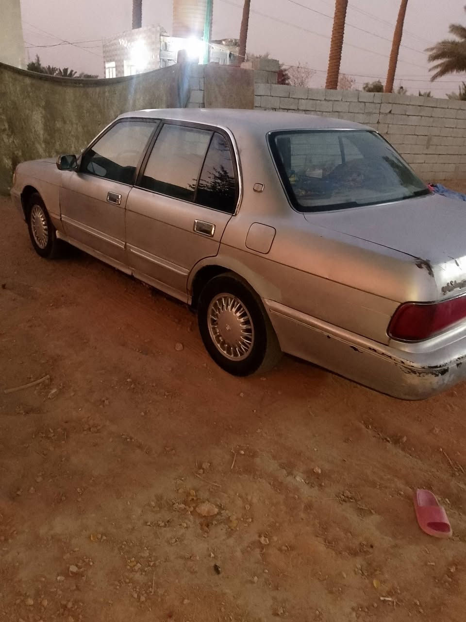 ارنب للبيع موديل 95 بسمي سنويه لل 28 مكفول من الكص ونقل الجثه مكينه 3000 ففتي لاتصال ***********
