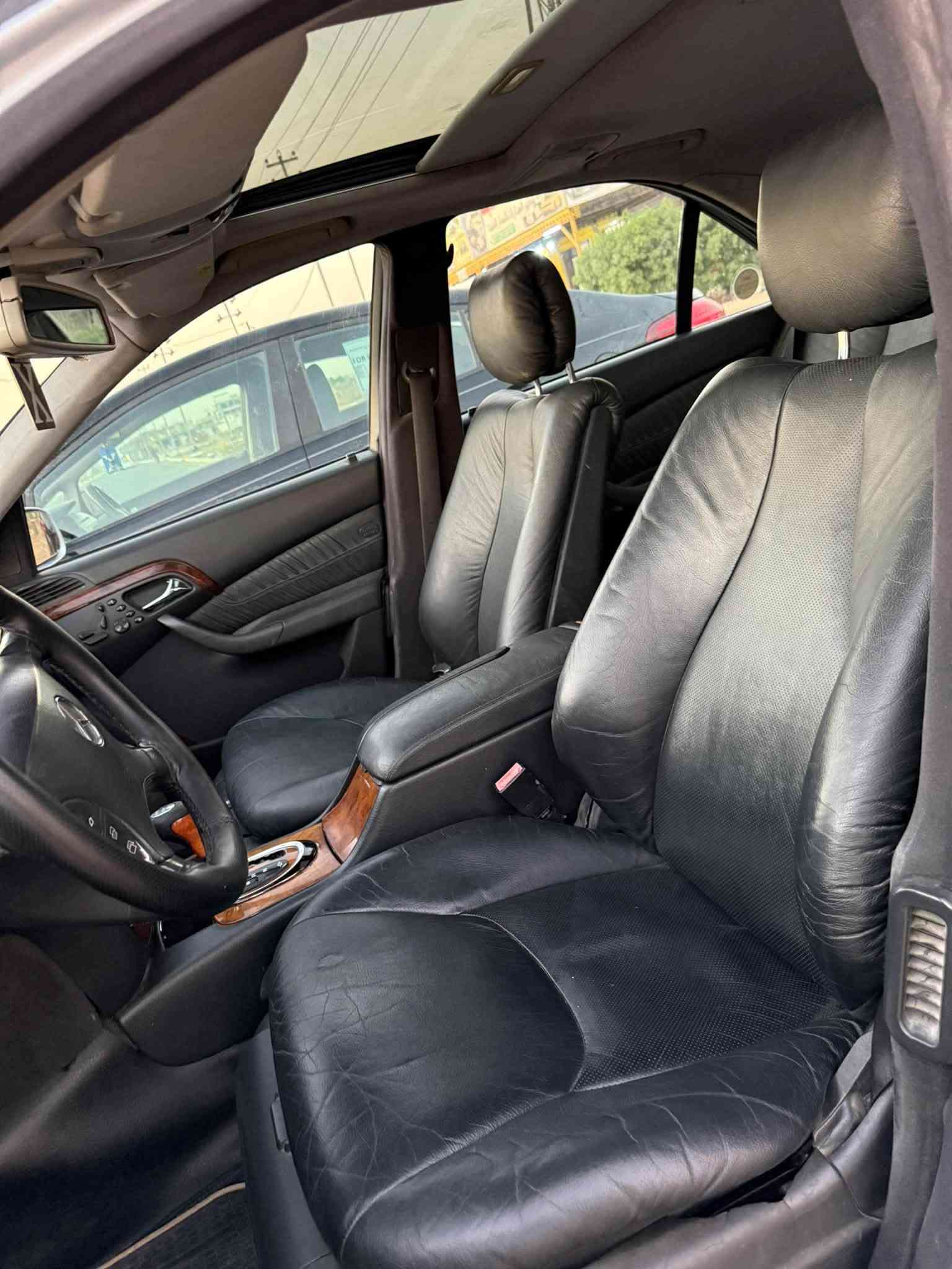 S350 • ٢٠٠١ • ٦ سلندر