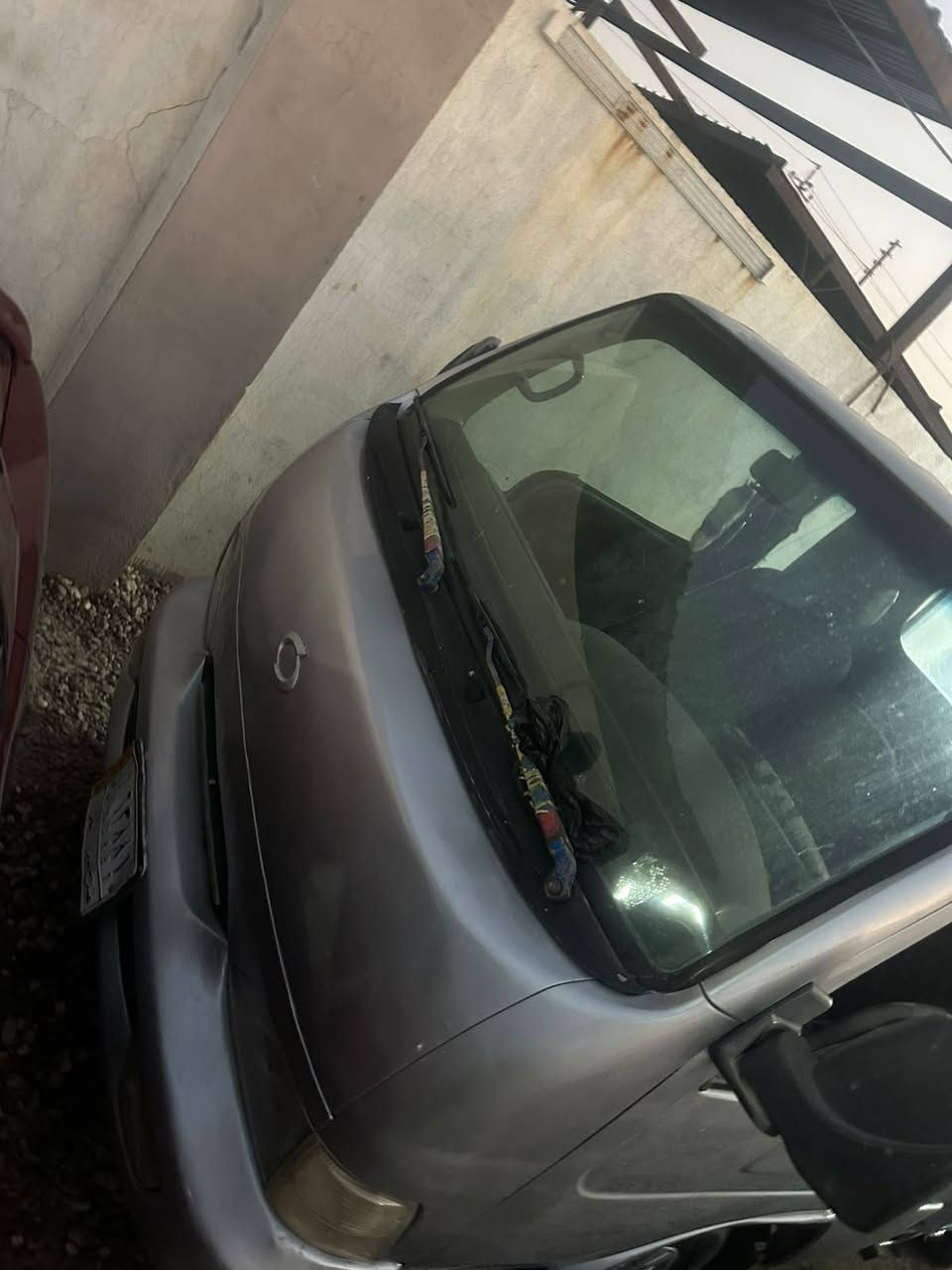 سمسوك موديل ٢٠٠٠ رقم صلاح الدين  تحول مباشر محرك بي تبخير قليل  كير كسن نضيف  سعر ٣٧ورقه    رقم *********** ملاحضه مكلف بالنشر اتصل ع الرقم@اشاره
