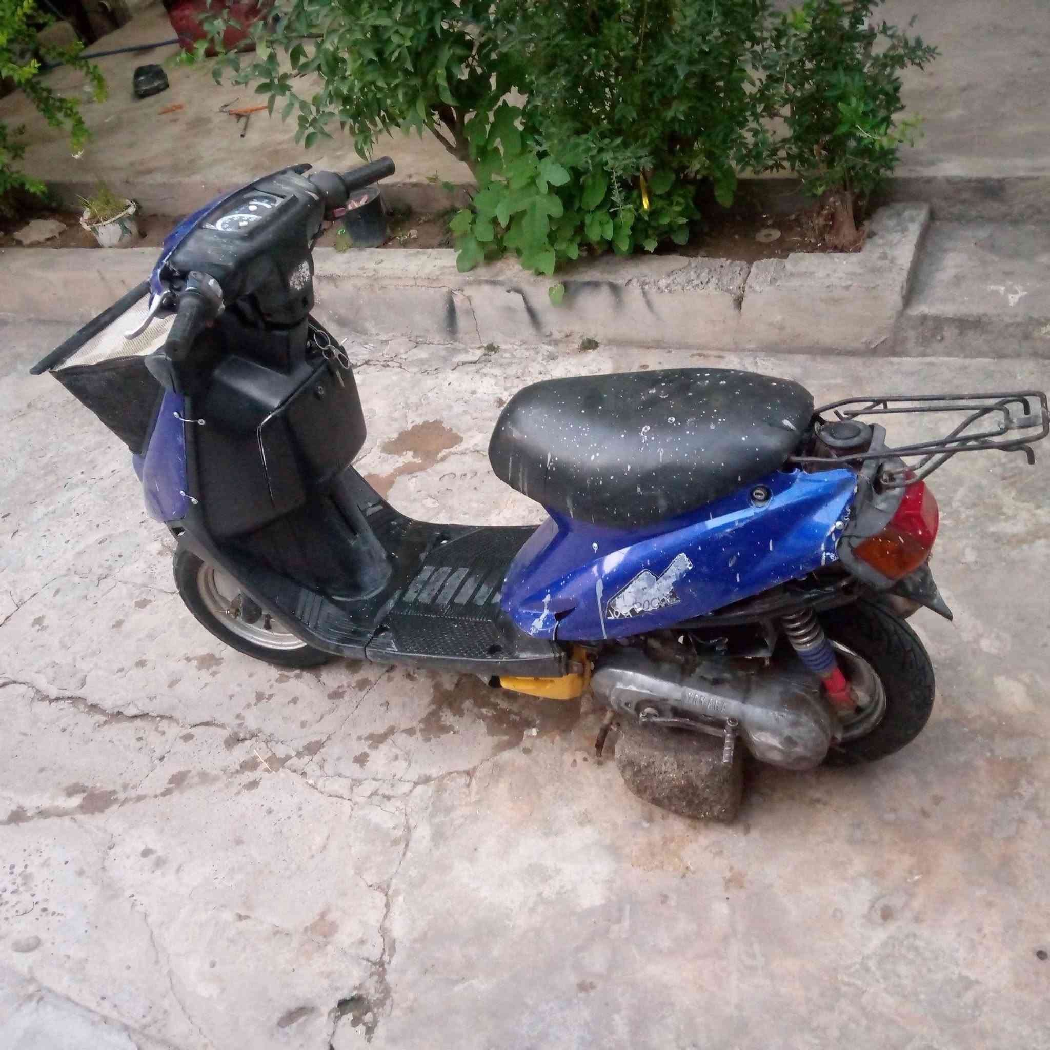 ماتور بزونه للبيع شغال كامل كهربائيات تشتغل السعر 115 وبيها مجال اتصل على هذا الرقم واتساب***********
