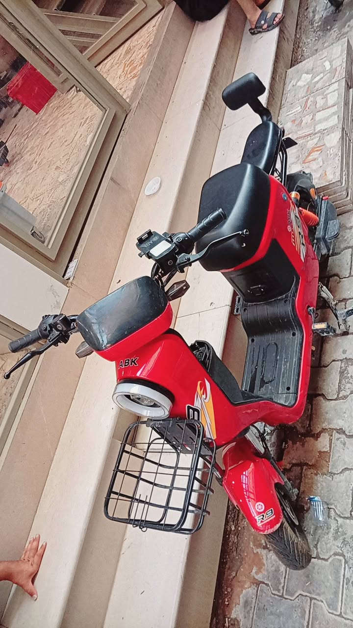 باسكل شحن نضيف كلشي بي شغال بطاريه حجم كبير بس الشراي يخابرني ***********
