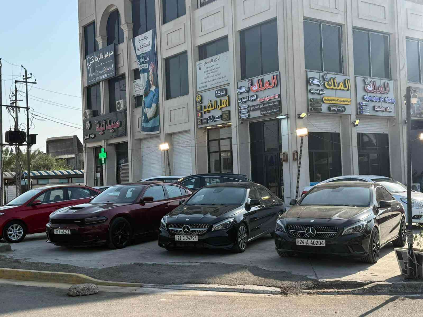السلام عليكم متوفر جميع انواع السيارات بالاقساط بدون كفيل والاستلام فوري 
***********
