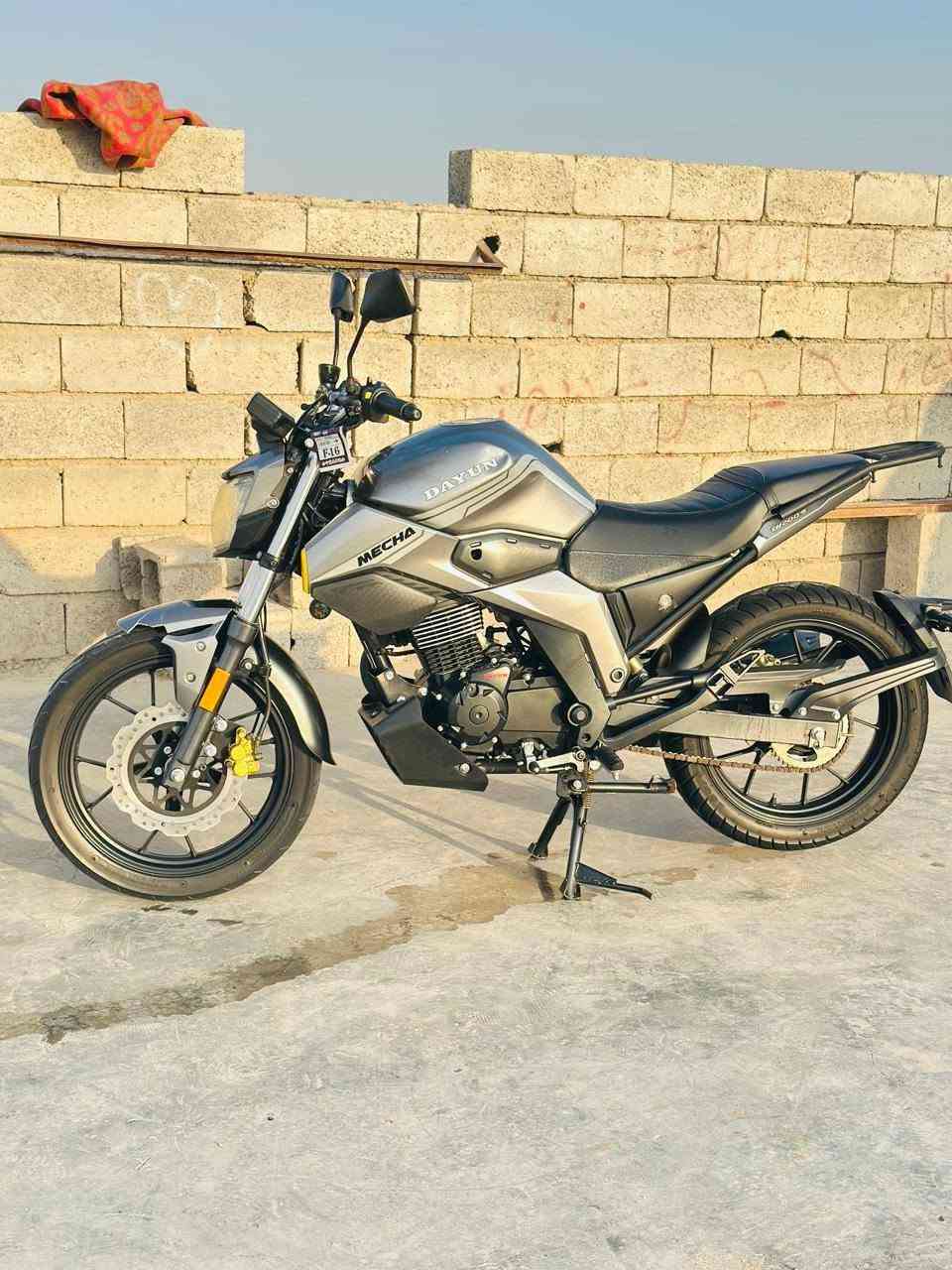 دايوان ميكا محرك 200              موديل 2022
عنوان امرلي                             رقم ***********
سعر   1350
