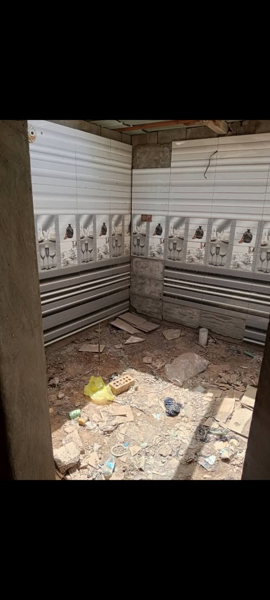 دار للبيع
المساحه/100
العنوان الزعفرانيه شارع الكهرباء خلف دور الشرطه زراعي
السعر 32 وبي مجال 
الاستفسار ***********
