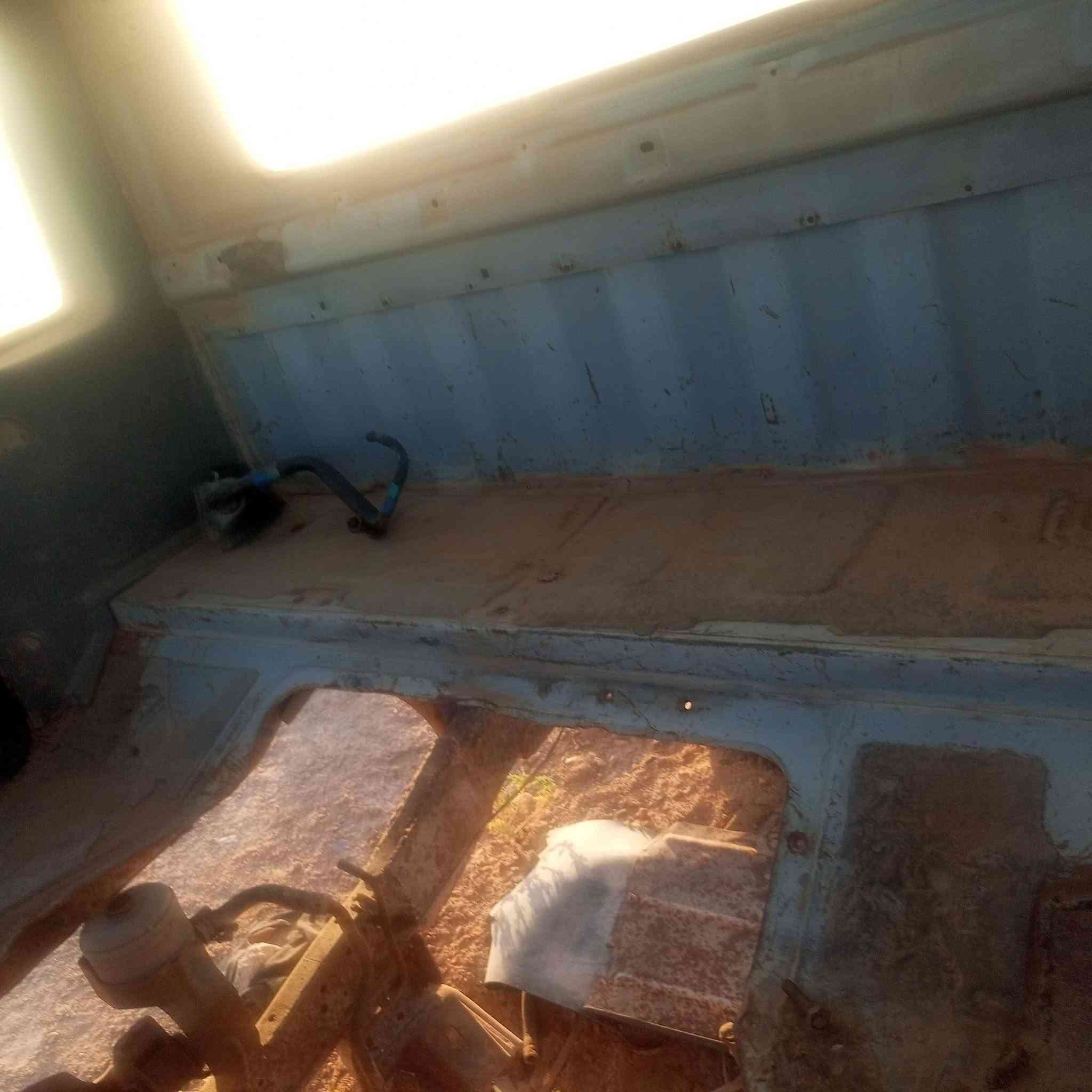 البيع قمارة كيا ام عيون السعر مليون ونص وبيه مجال 
الا ستفسار اتصل ***********

