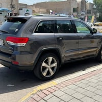للبيع جيب لاريدو ٢٠١٦ بدون ايرباك  حادث فقط نصف البنيد مصبوغ نفسه والب...